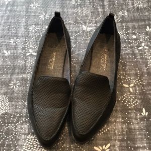 Dr. Scholls loafer flats 6